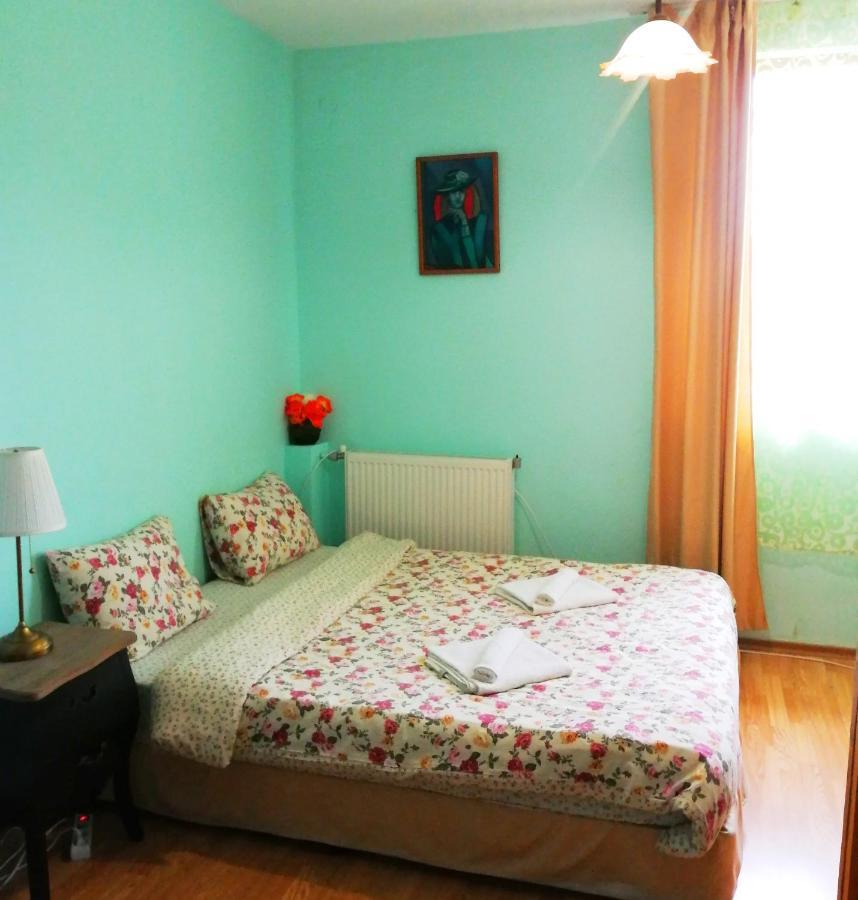 Guest House Misha Petrevene Kültér fotó