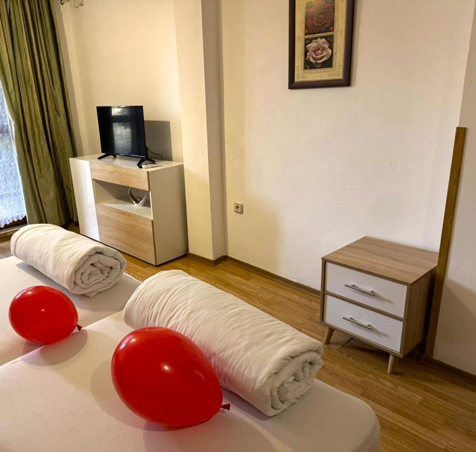 Guest House Misha Petrevene Kültér fotó