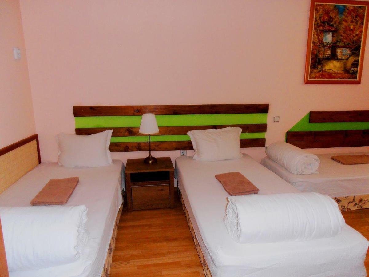 Guest House Misha Petrevene Kültér fotó