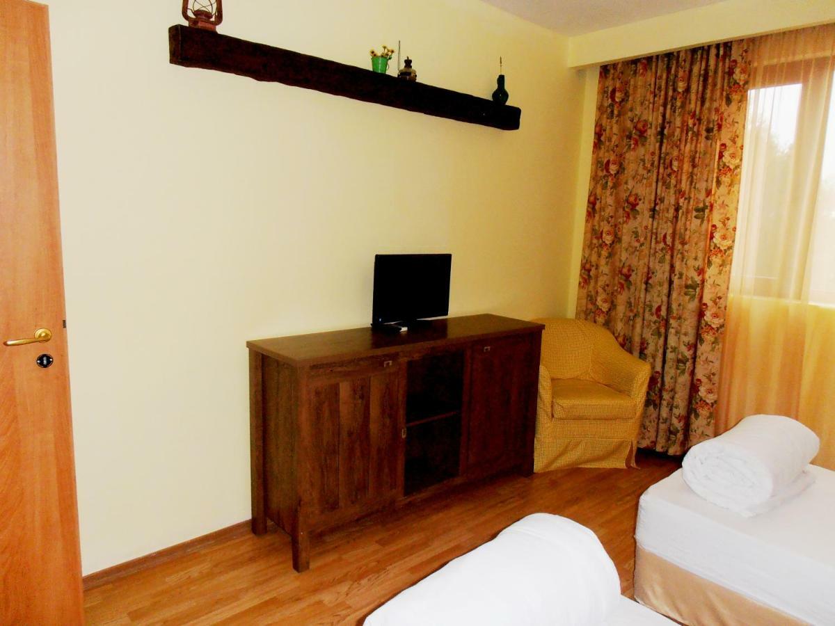 Guest House Misha Petrevene Kültér fotó